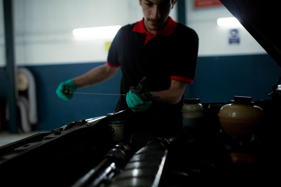 nivel aceite motor automovil 2 Nivel de aceite motor automóvil